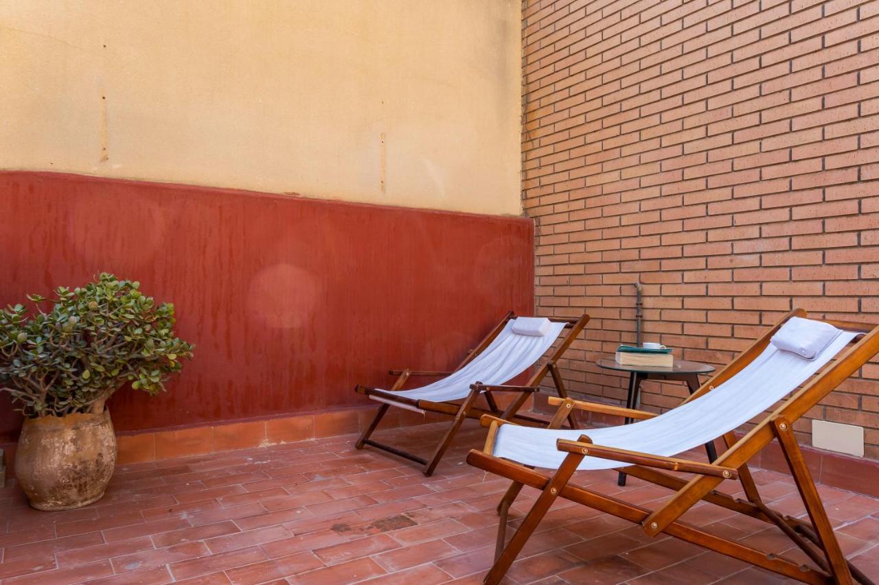 Dimora Buono Apartment Almeria Bagian luar foto