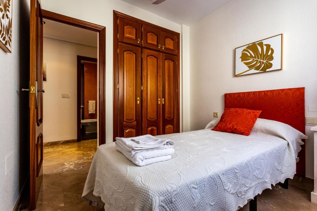 Dimora Buono Apartment Almeria Bagian luar foto