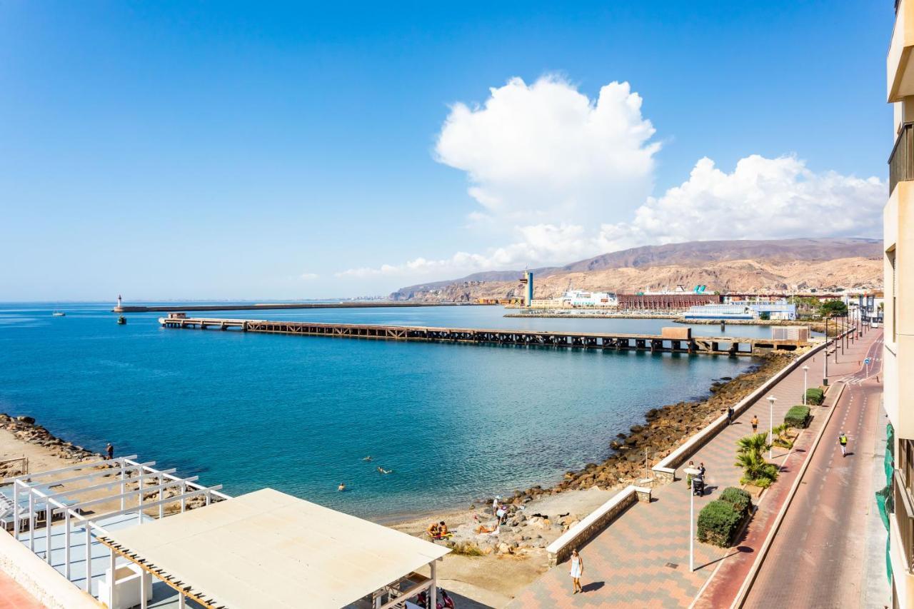 Dimora Buono Apartment Almeria Bagian luar foto