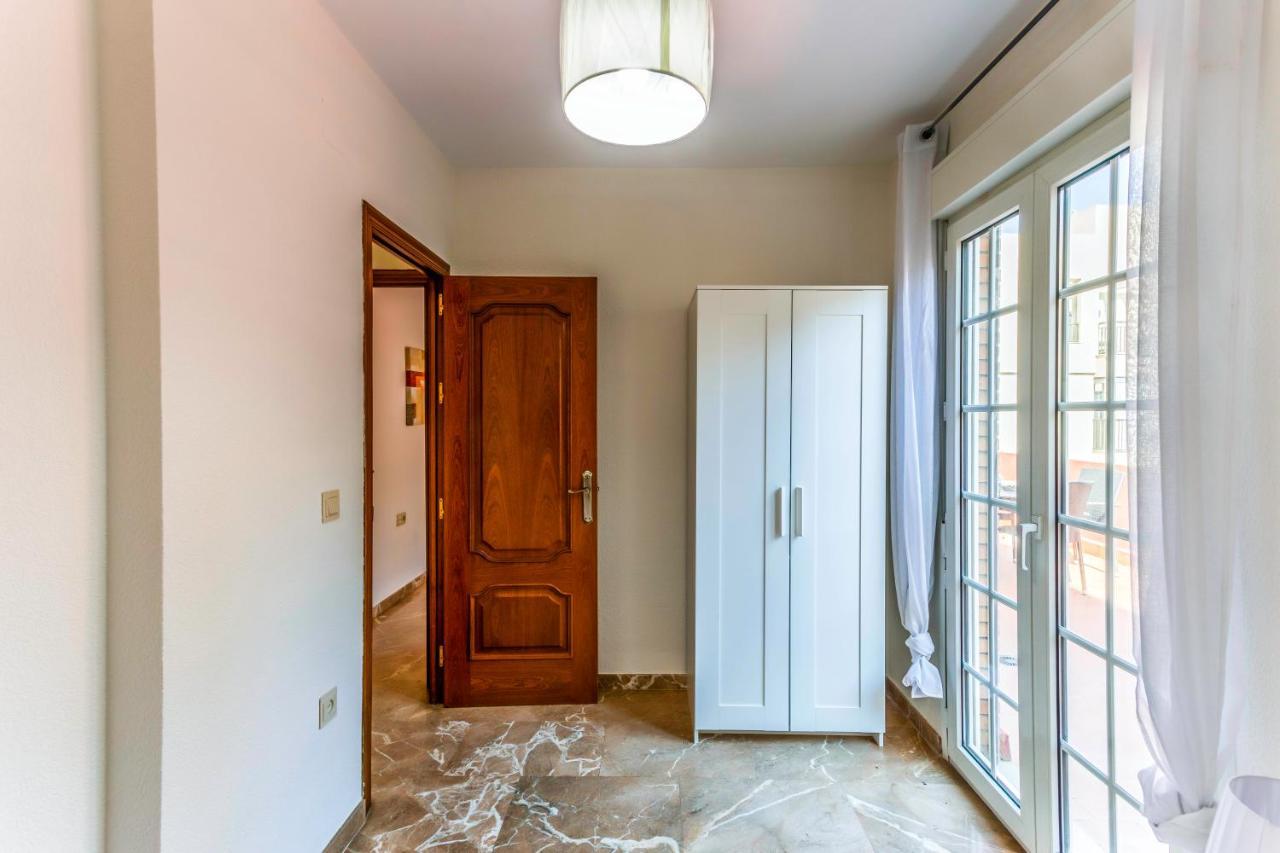 Dimora Buono Apartment Almeria Bagian luar foto